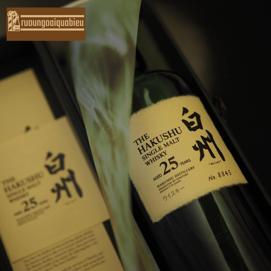 Quy trình sản xuất đặc biệt của rượu Hakushu 25